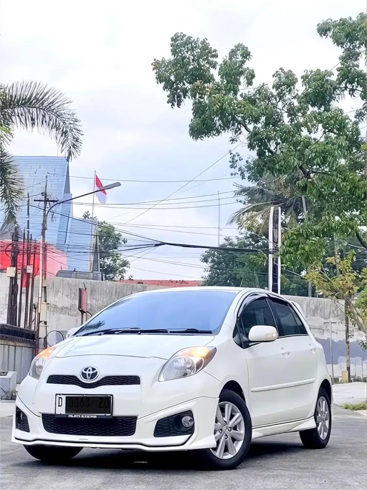 Dp 15jt Toyota Yaris S At 2013