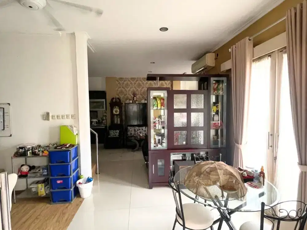 RUMAH MURAH JUAL CEPAT POSISI HOOK LEGENDA WISATA CIBUBUR JAKARTA TIMUR