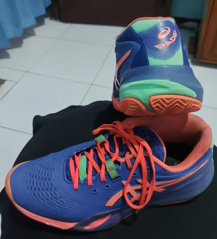 Jual murah sepatu asic second size 42