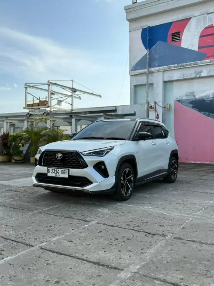 KM 5rb. Toyota Yaris Cross GR Hybrid 2024