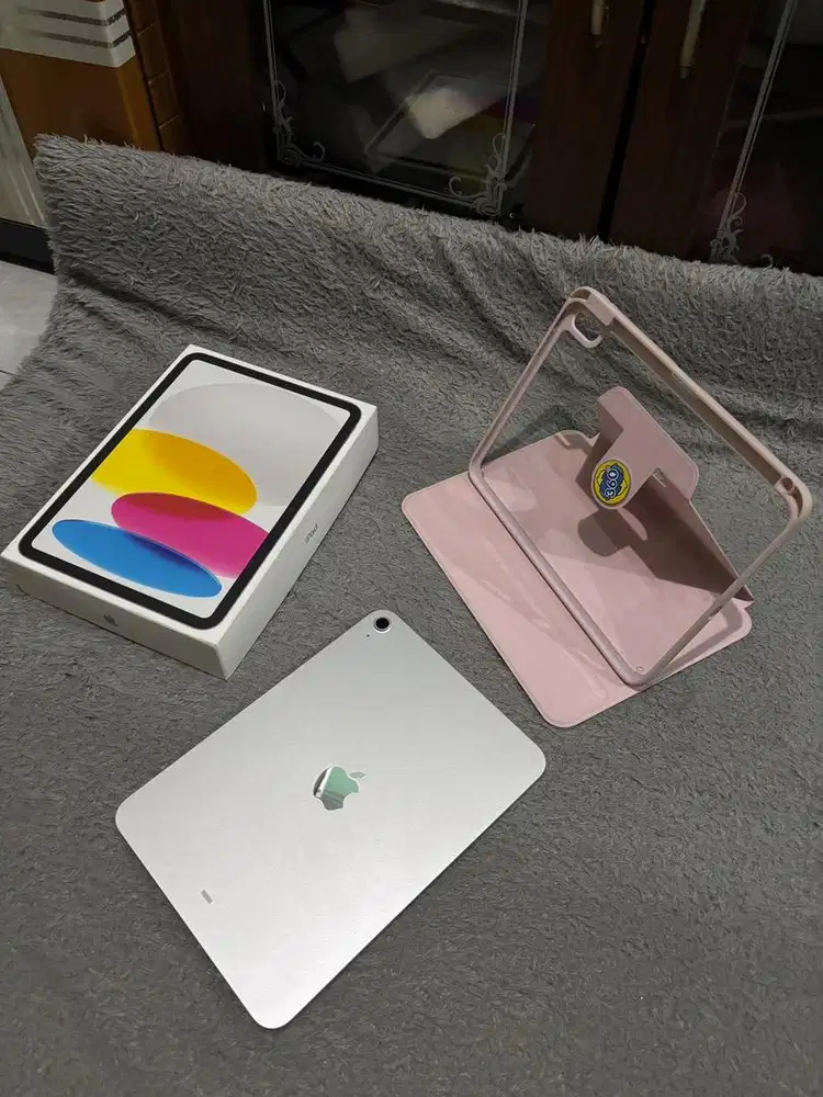 iPad Gen 11 Silver 128gb Wifi Only iBox Warranty ON