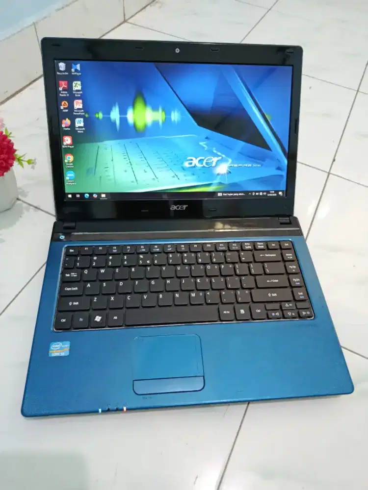 Laptop Acer CORE i3 editor game no minus