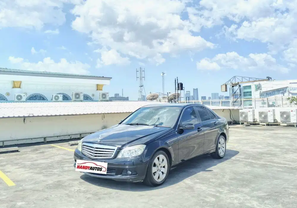 Mercedes Benz C200 Tahun 2009 Automatic Hitam Metalik