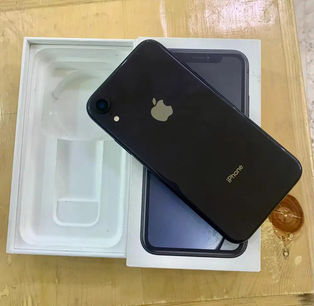 iPhone XR Black 256gb iBox