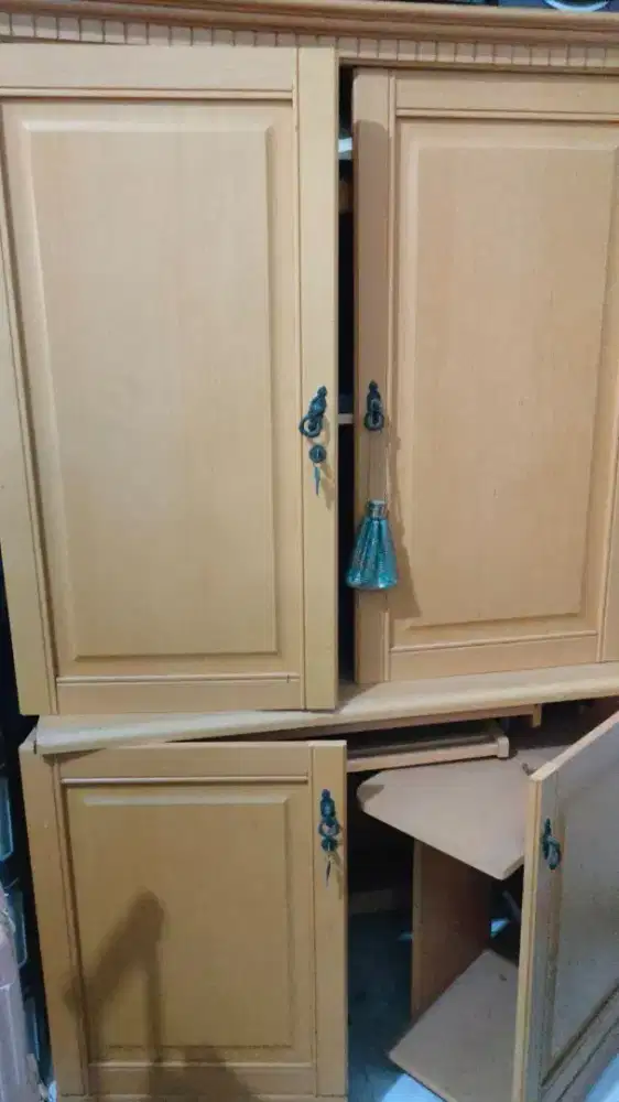 Lemari Meja Komputer Second