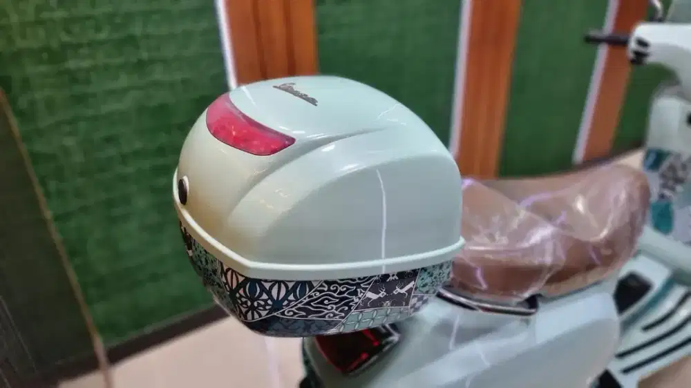 UD ENY MOTOR - Piaggio Vespa LX batik thn 2023 fresh