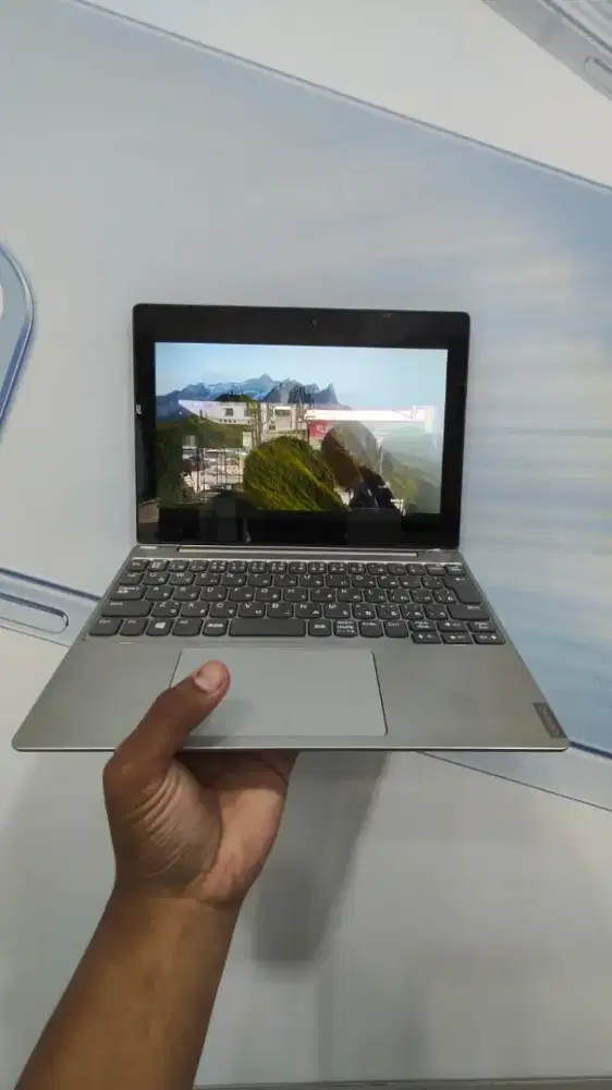 DI OBRAL LAPTOP LENOVO 2IN1 BISA JADI TABLET LANGSUNG HUBUNGI WA AJA