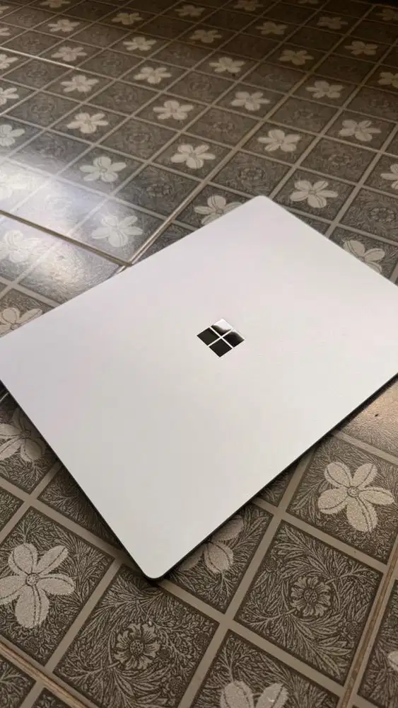 Microsoft Surface Laptop 4 – Ice Blue (Muluss / No Minus)