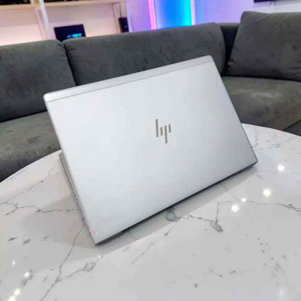 Laptop HP Elitebook 745 RYZEN RAM 8Gb SSD 256GB VGA AMD RADEON LIKENEW