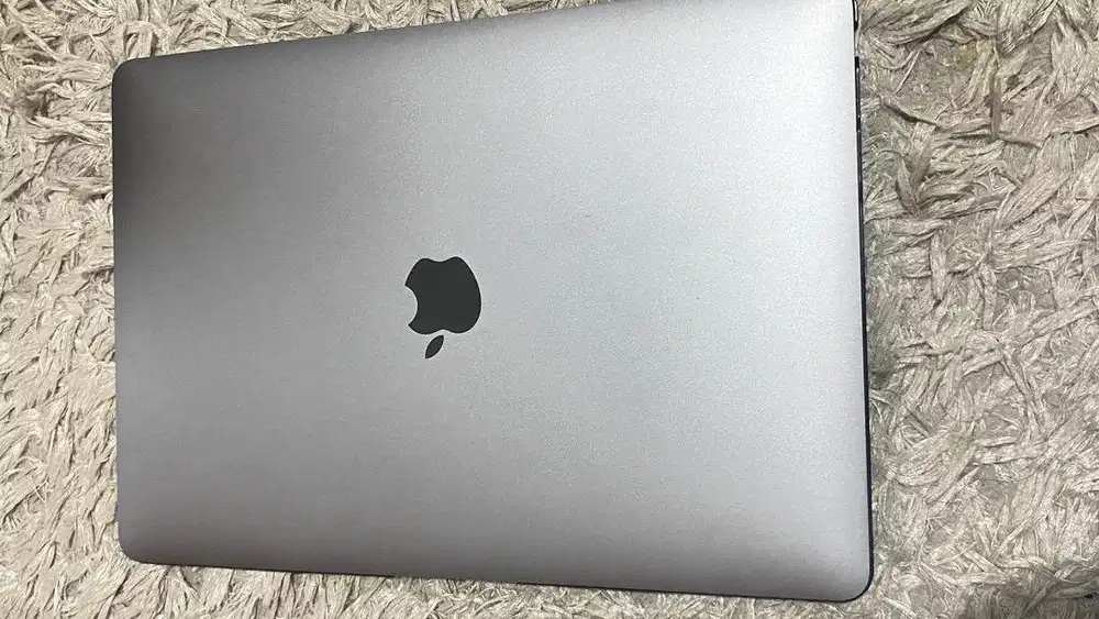 Macbook air m1 8/256gb