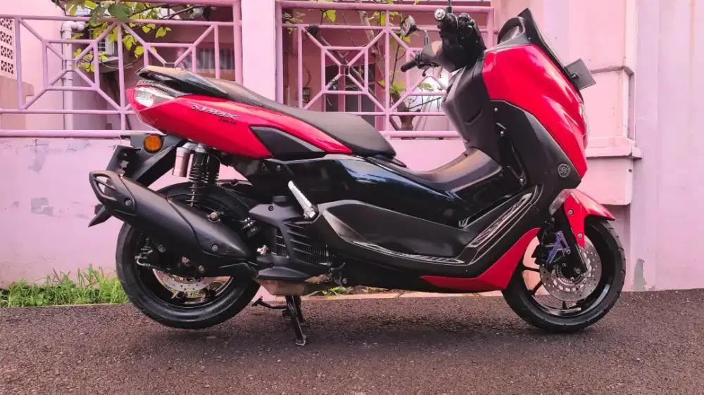 Yamaha nmax conected keyless 2023 merah
