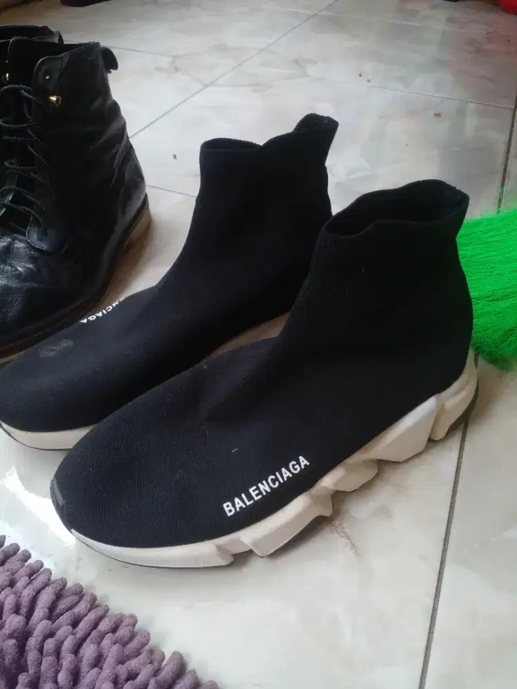 Sepatu sneakers BALENCIAGA vietnam original stuff