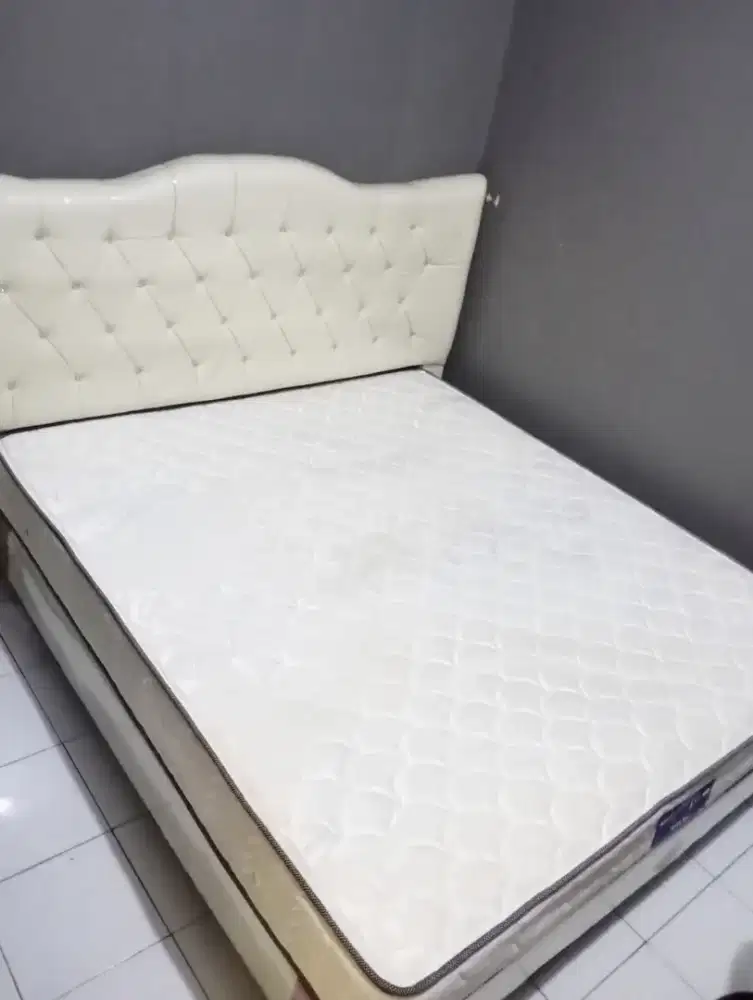 SPRING BED & DIVAN UKURAN 180x200