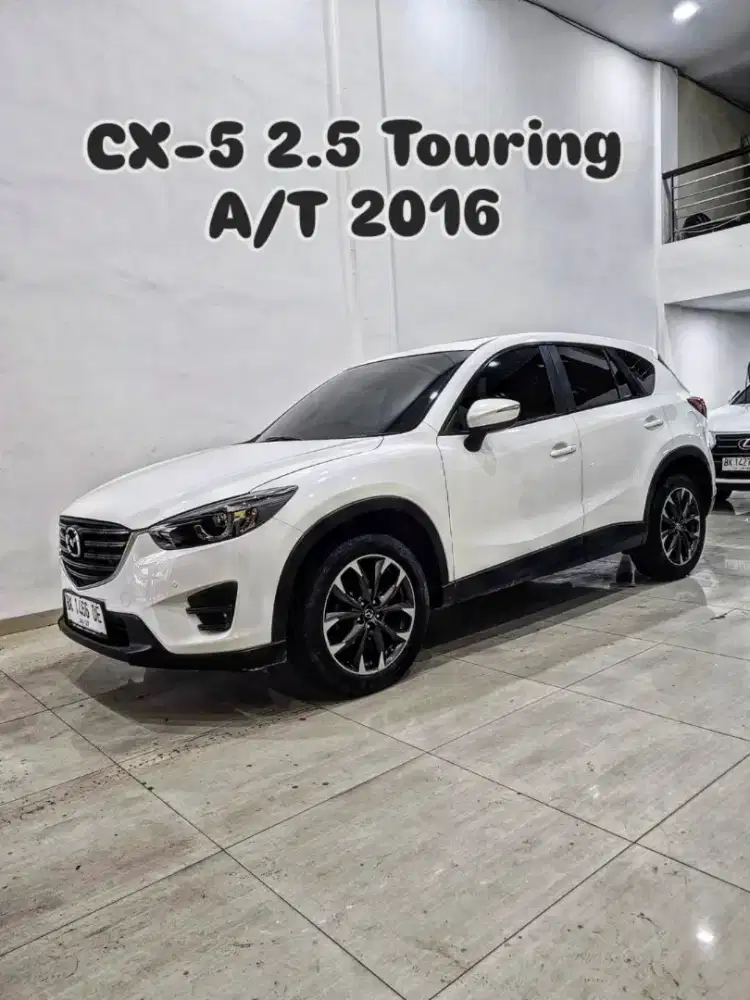 CX-5 2.5 Touring Automatic 2016 / 2017 putih mazda cx5 touring