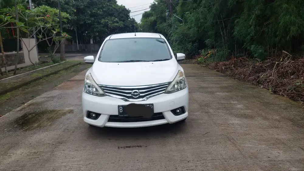 Nissan Grand livina 2017 Bensin