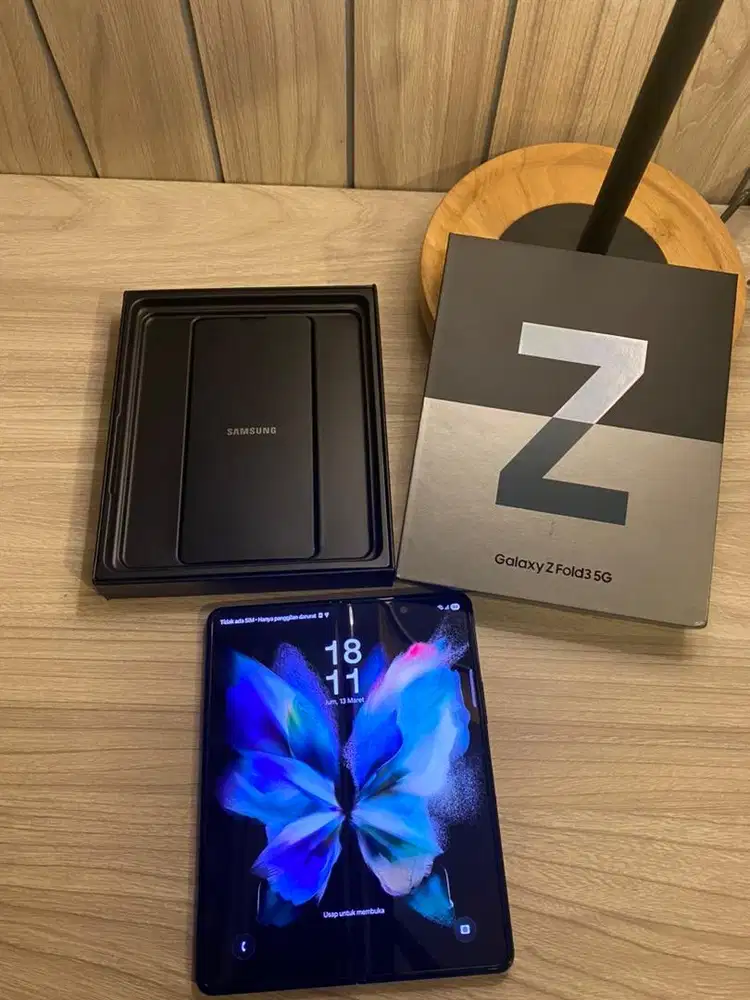 Samsung Z Fold 3