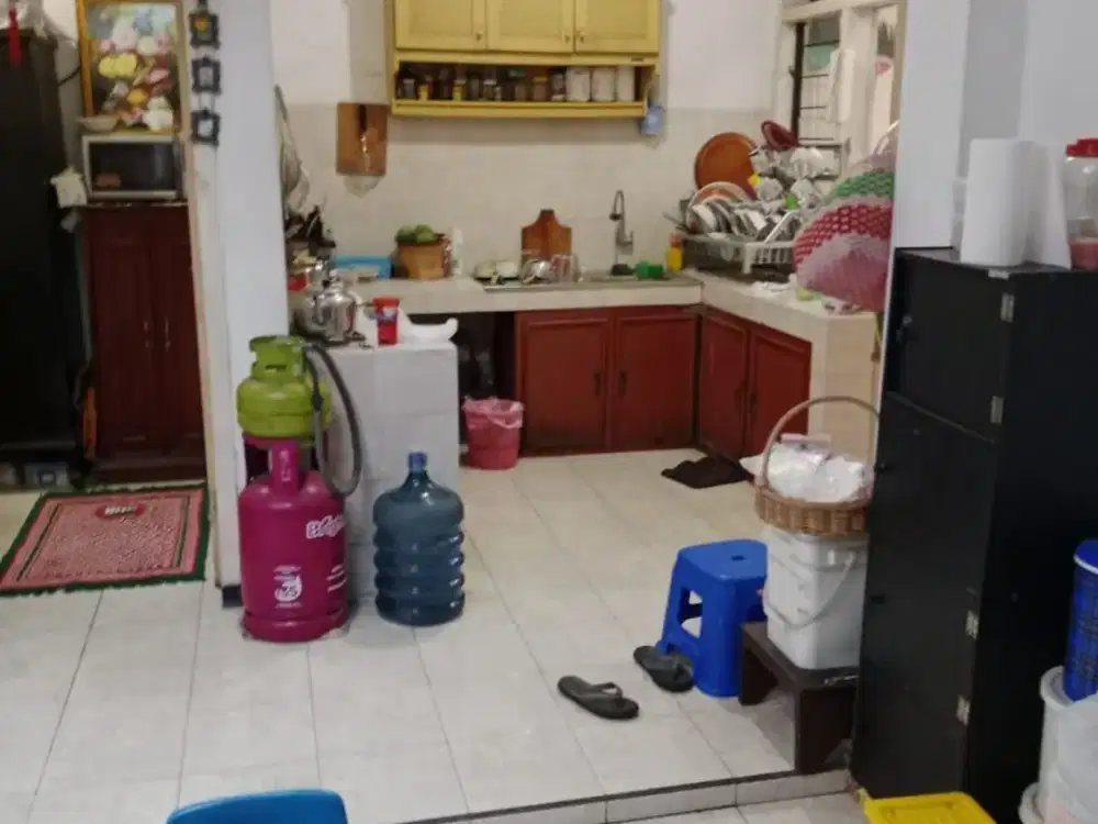 DIJUAL RUMAH MEDOKAN ASRI TENGAH