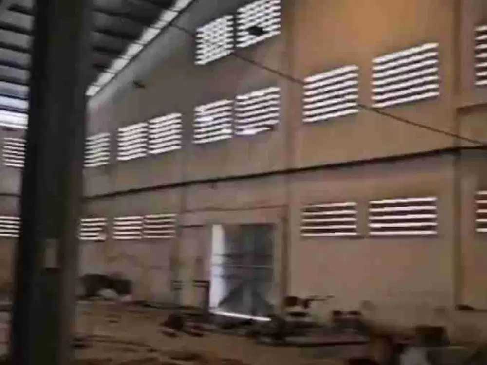 dijual ex pabrik bangunan kawasan industri cikarang masih layak pakai