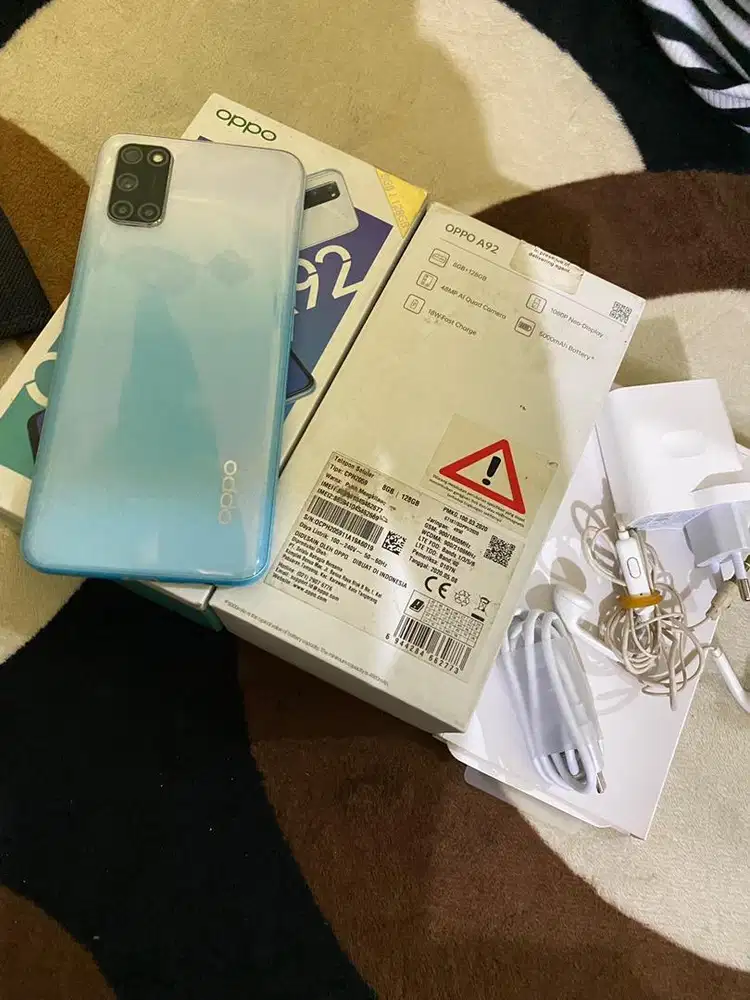Oppo A92 8/128 fullset kelengkapan