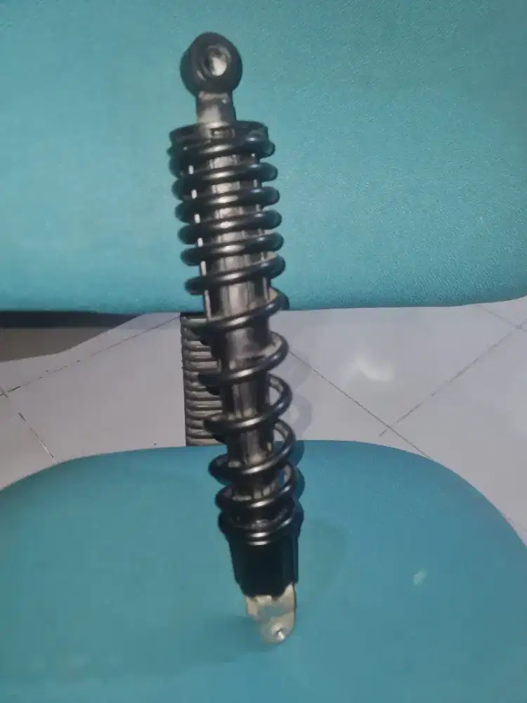 Shock Belakang Honda Vario 160