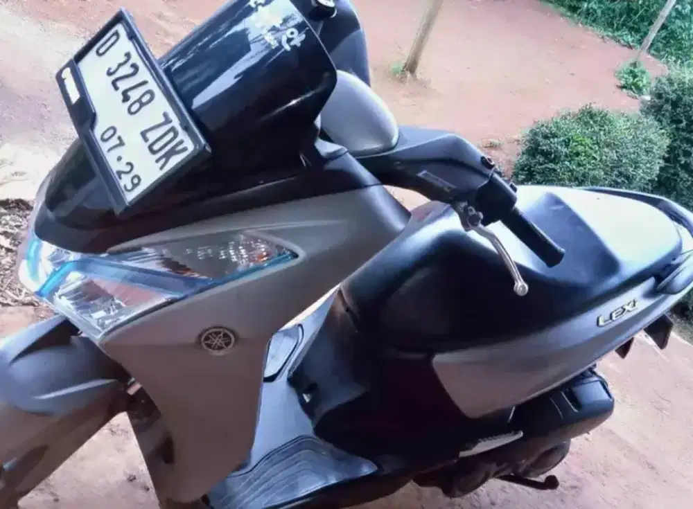 Yamaha lexi 125 lengkap jual cepat