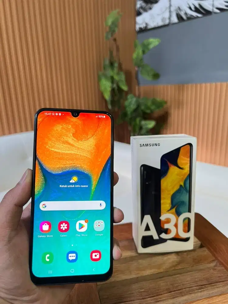Samsung a30 4/64gb