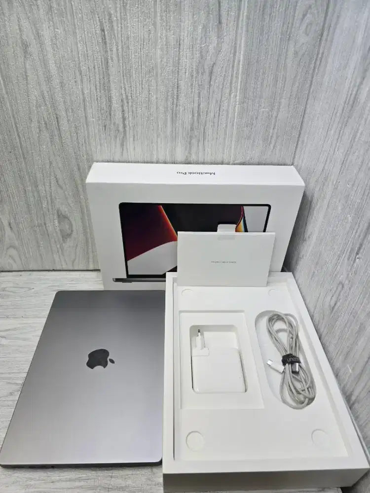 MacBook M1 Pro 14inc 16/1TB Gray Second Ibox
