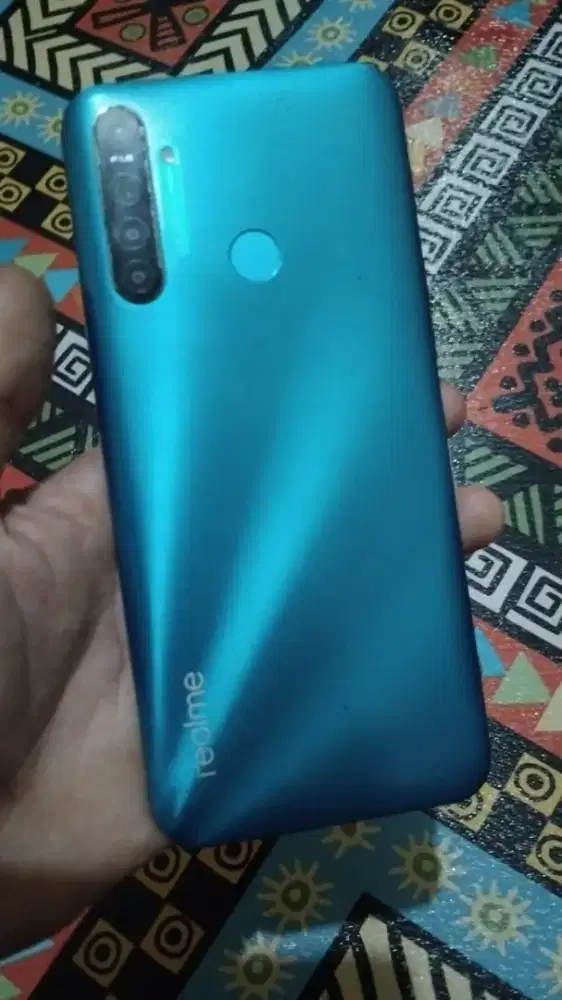 realme 5i 64gb per 4Gb android 10