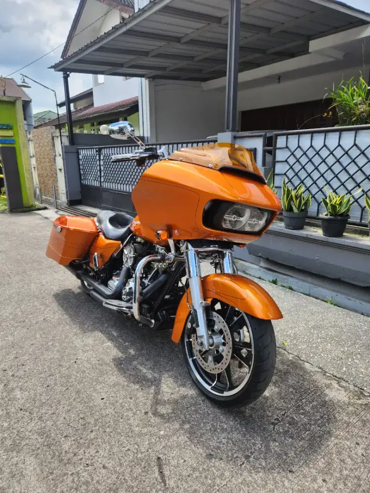 Road glide 2016 amber whiskey