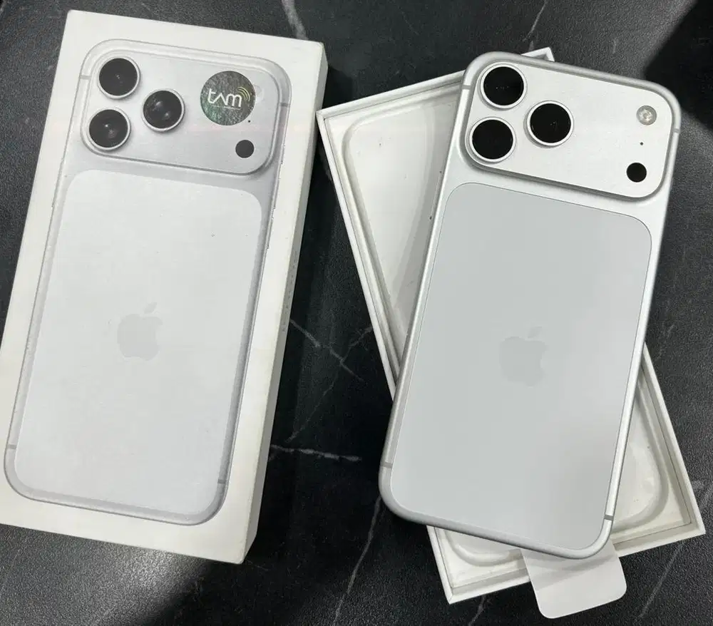 Iphone 17 Pro Max 512gb silver like new masih garansi ibox fullset