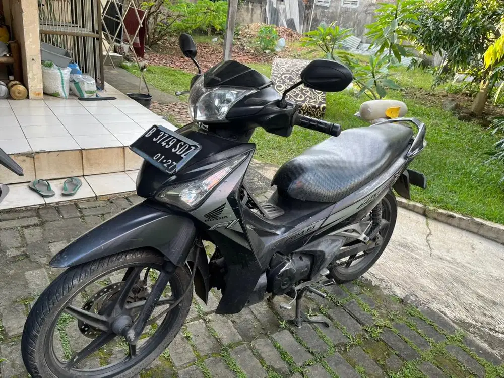 Honda Supra Helm In 125 pajak hidup
