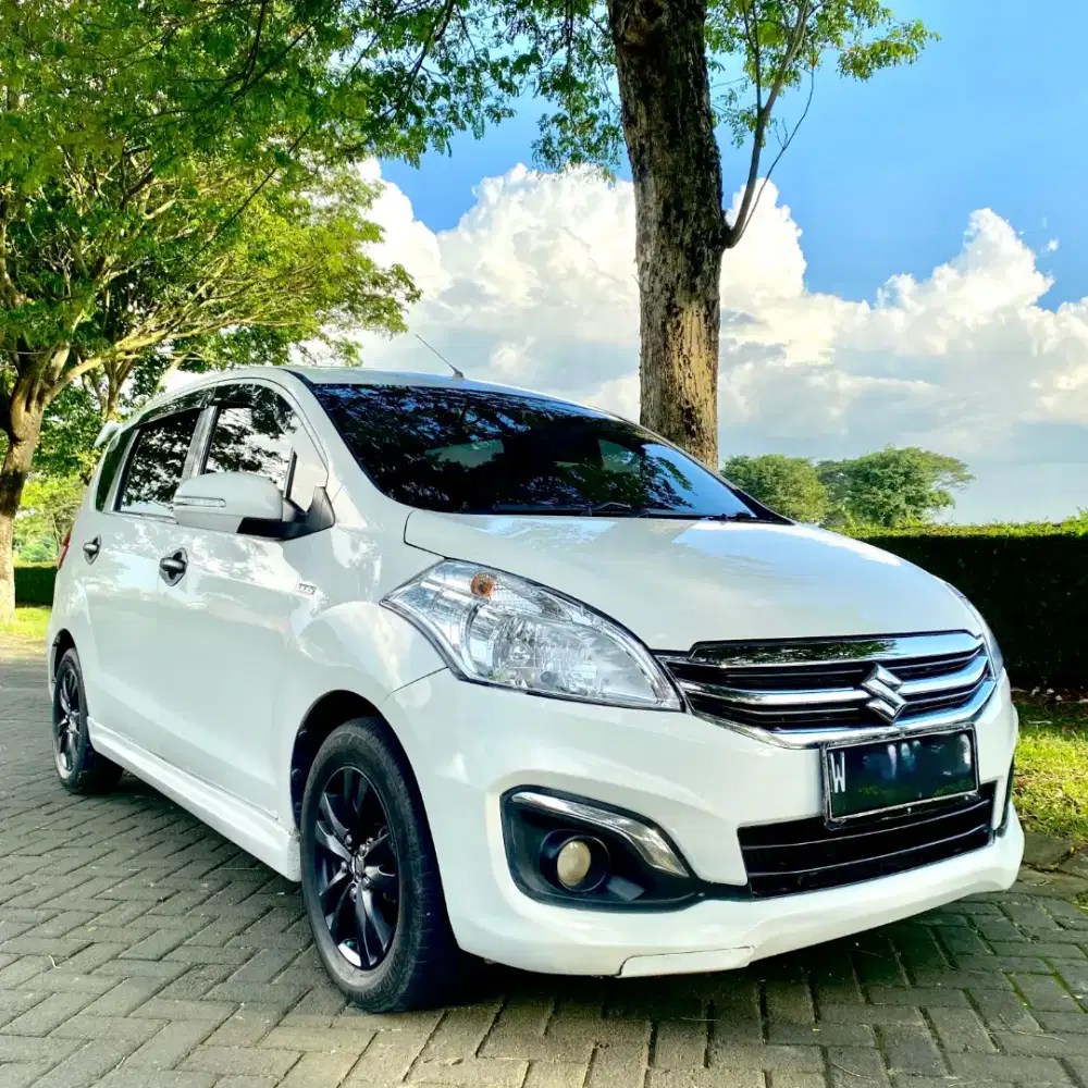 Ertiga Diesel Hybrid 2017