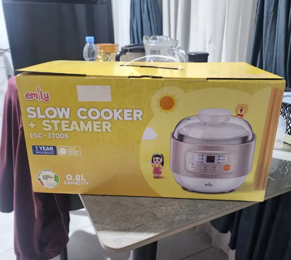 Emily Slow Cooker + Streamer 0.8 L