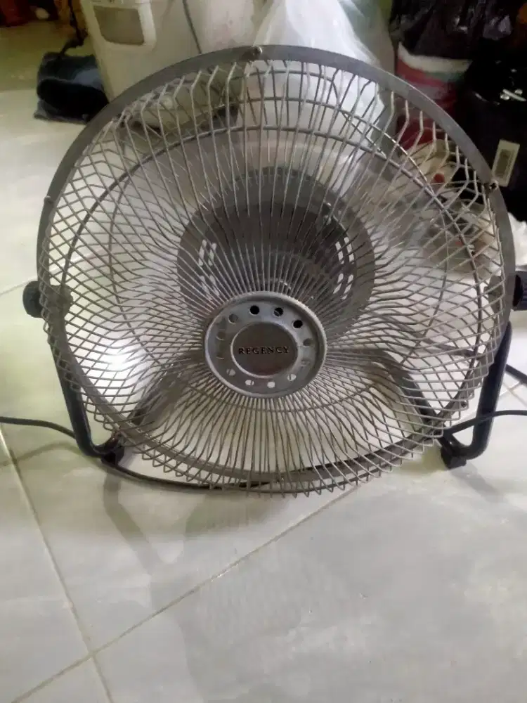 Kipas angin kecil 10 inci
