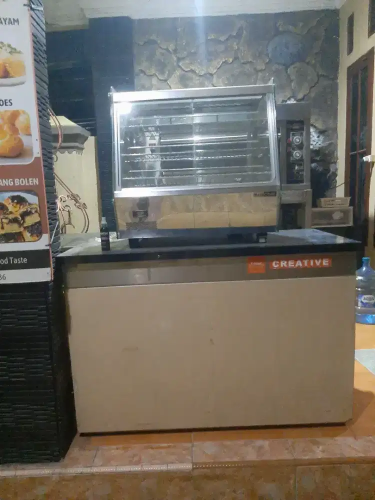 Set Credenza dan Warmer Display