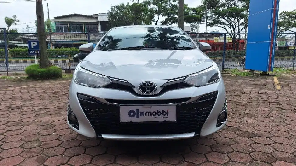 DP MURAH Toyota Yaris 1.5 G Bensin-AT 2018 Silver CNRQB