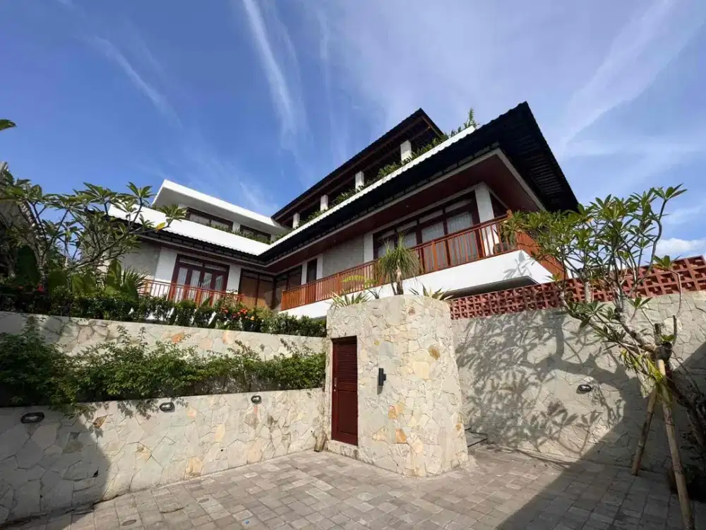 Brand New Luxury Villa 5 Bed, In Pererenan