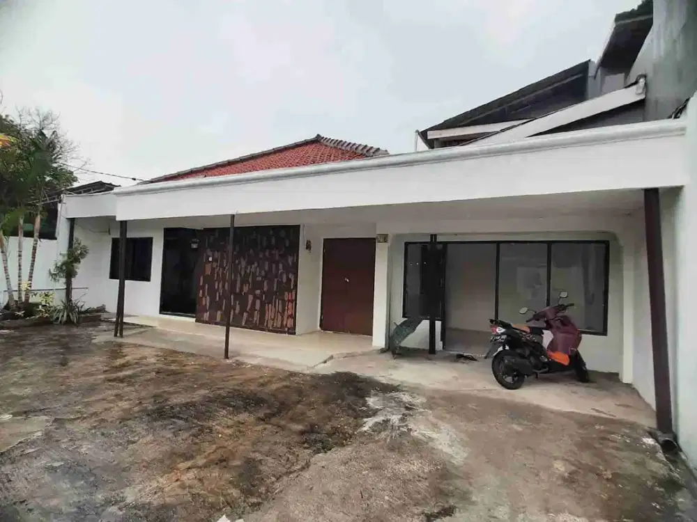 Disewakan Rumah Strategis Siap Huni di Condet