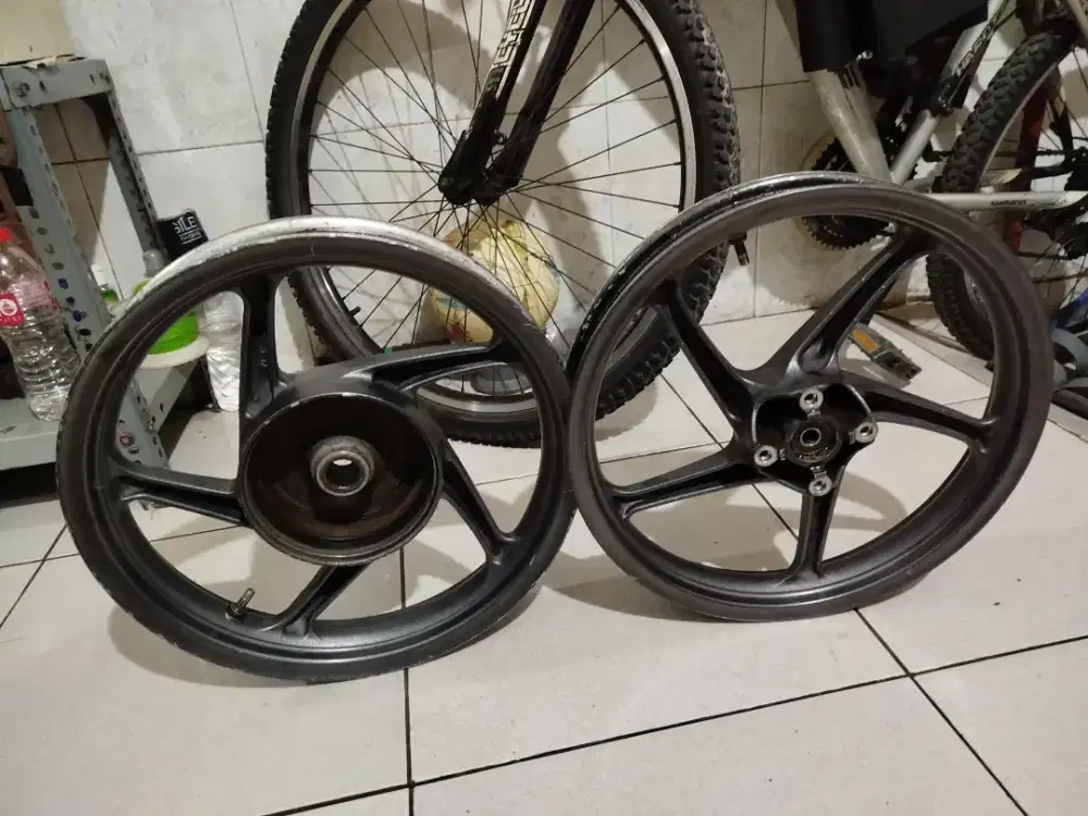 Velg Vario original kzr old sepasang