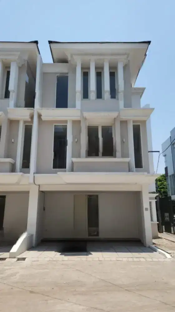 Dijual Rumah Dharmahusada Indah Barat