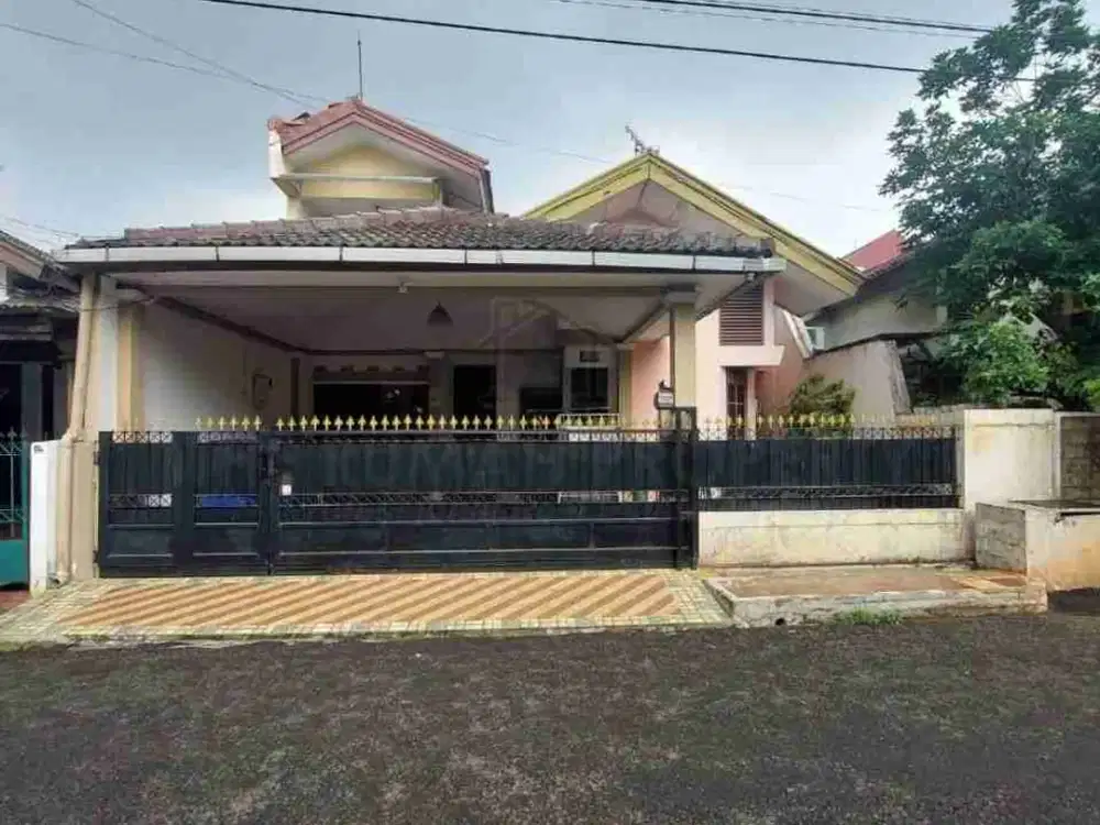 Rumah 2 lantai siap huni di billymoon pondok kelapa Jakarta Timur