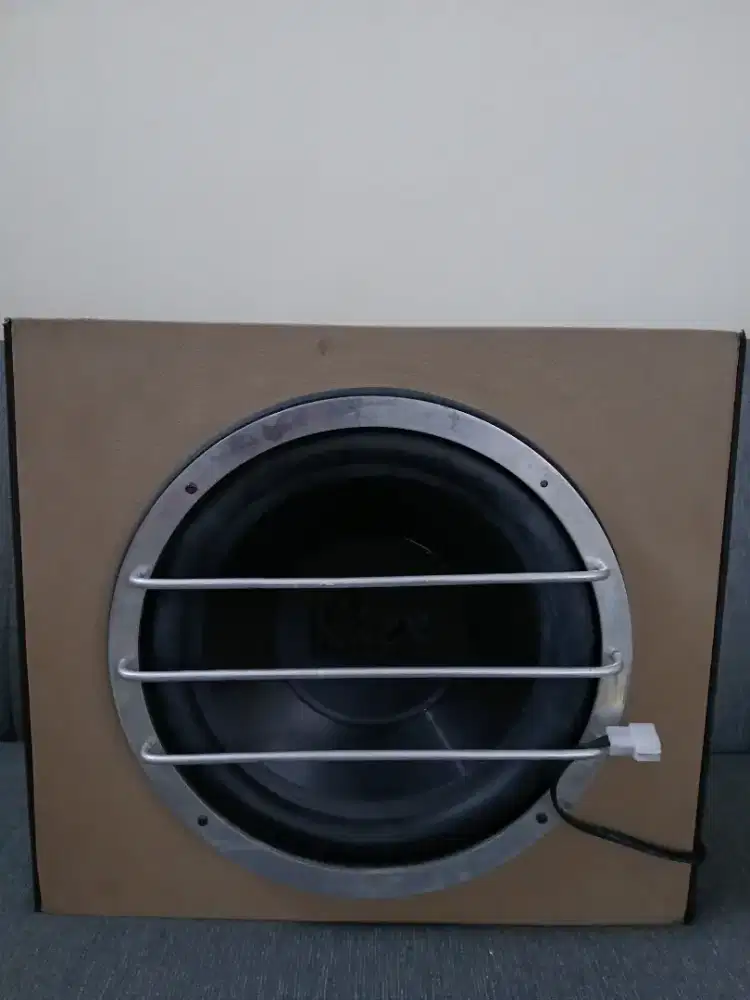 SUBWOOFER MOBIL KICX