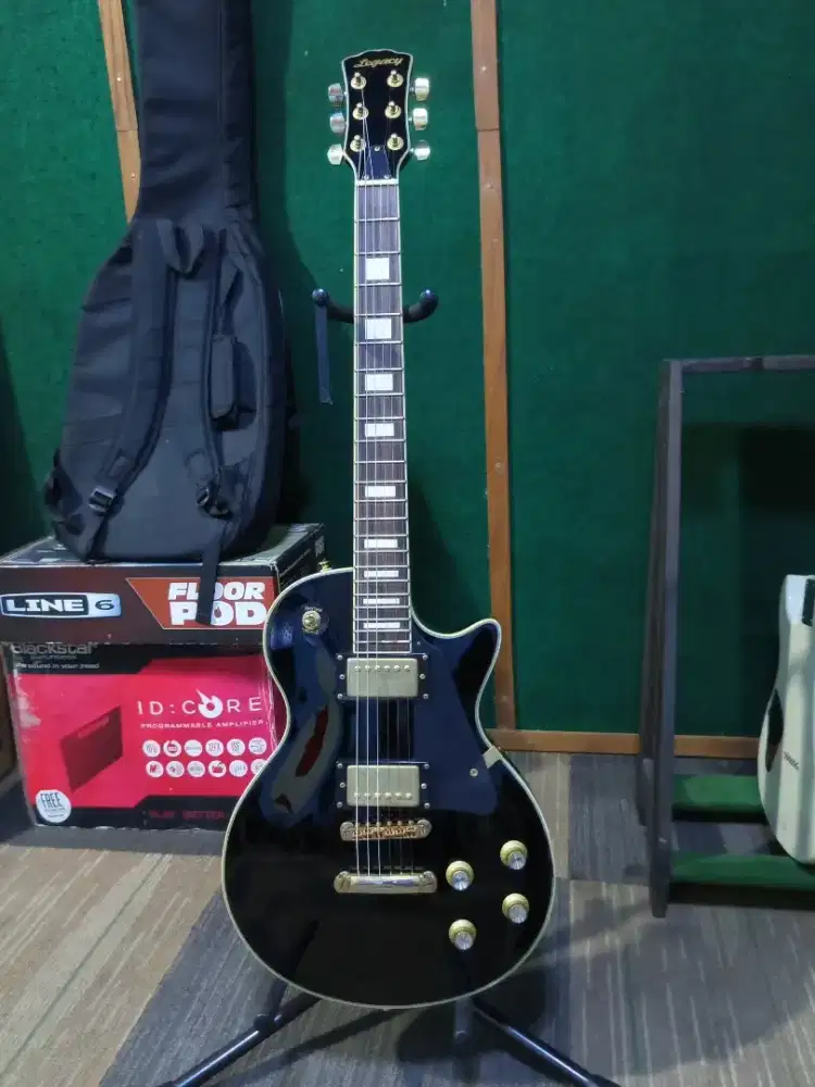 LesPaul legacy LP300 Black beauty