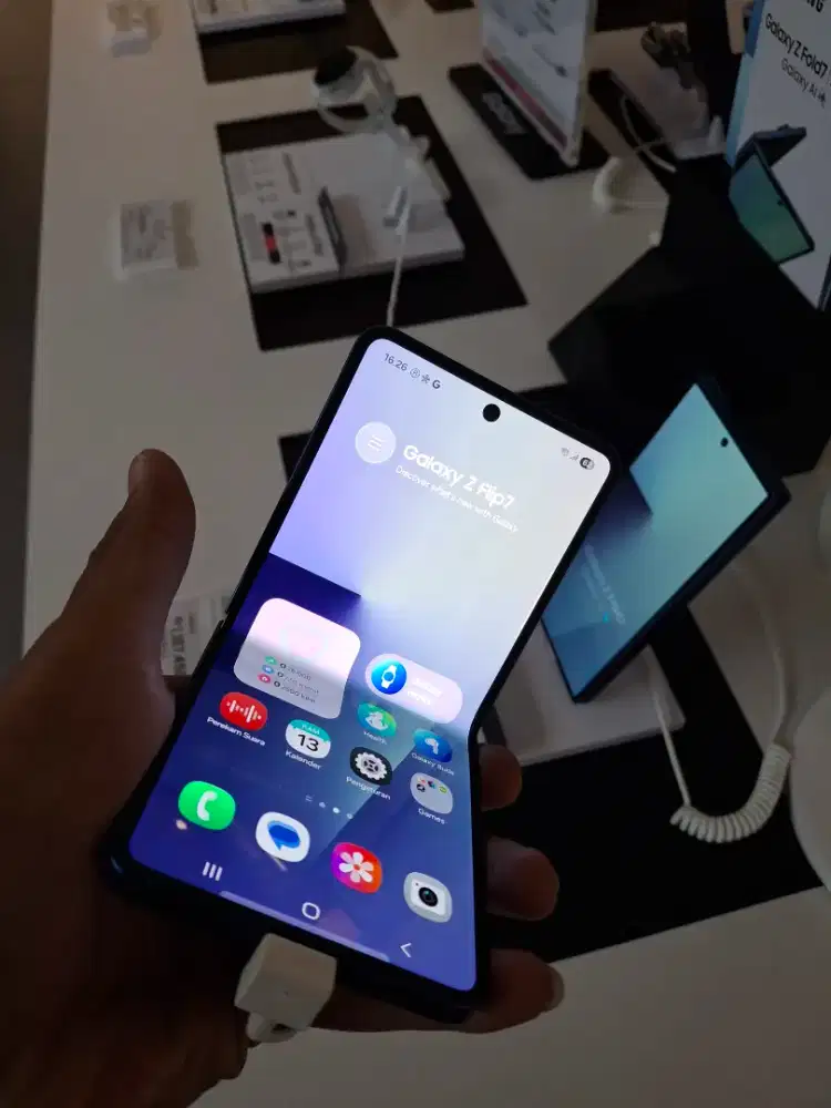 SAMSUNG Z FLIP7 DISKON 2 JUTA DAN BONUS GIFT SENILAI 3 JUTA