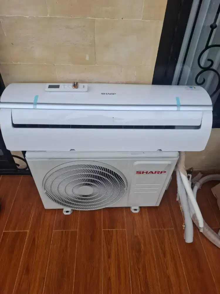 Ac sharp 2pk ,baru di pakai 3 bulan