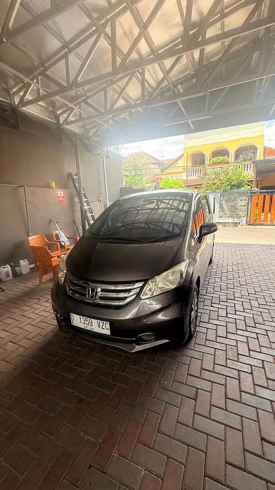 Honda Freed 2015 Bensin
