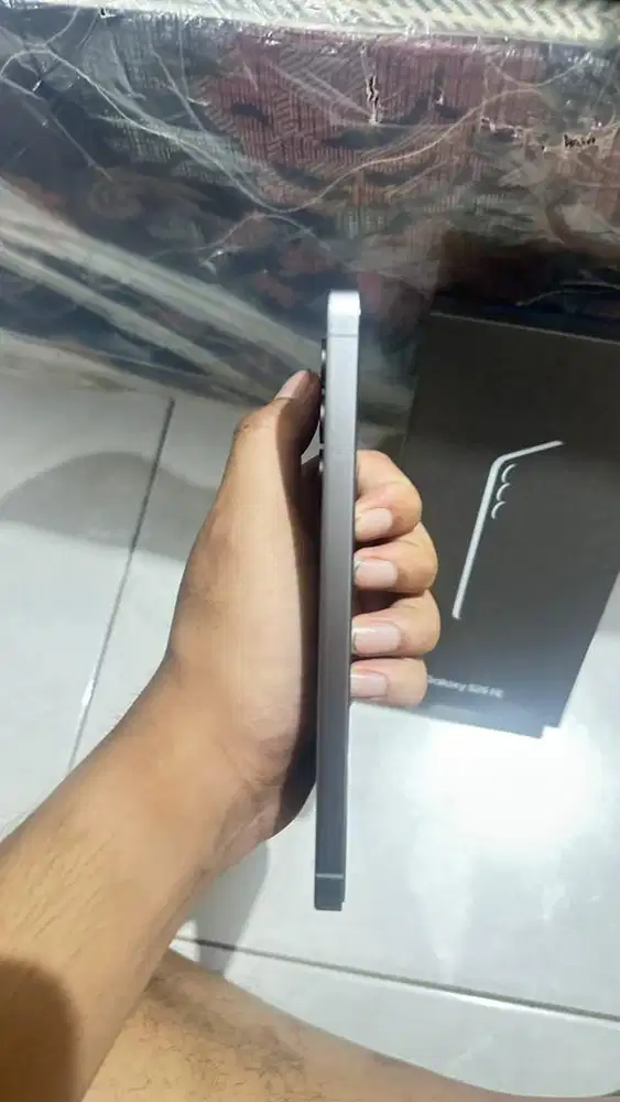 Samsung S25 FE | 8256