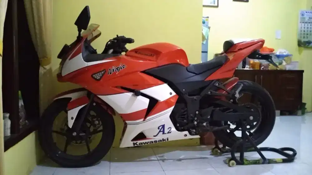 KAWASAKI NINJA 250 CC THN 2011 SECOND ALL ORIGINAL