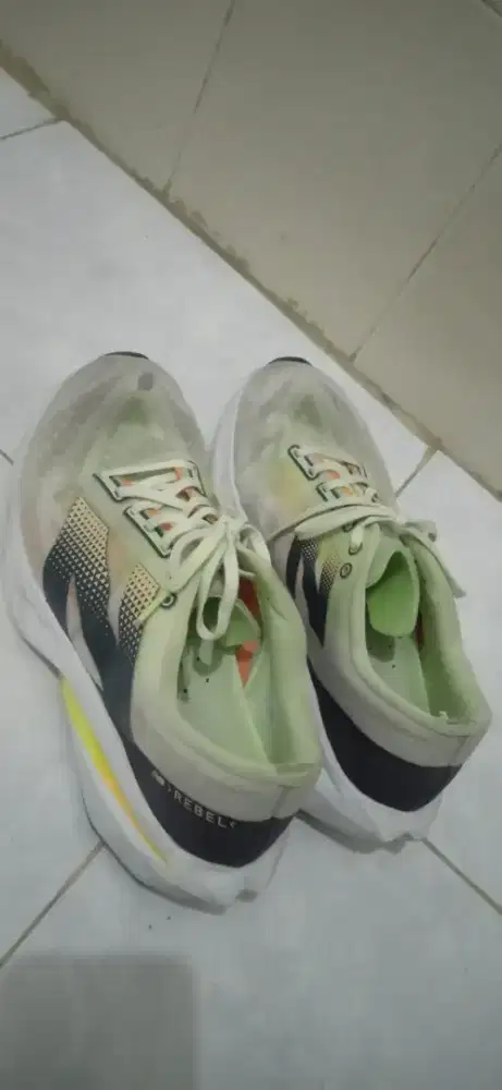 Sepatu runing sz 42/43