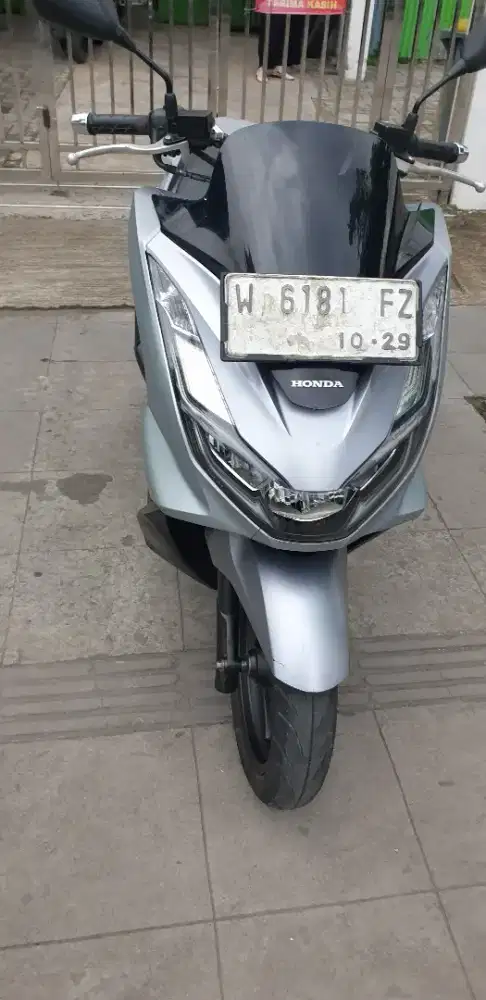 PCX 160 th 2024 W Gresik  istimewa pjk baru